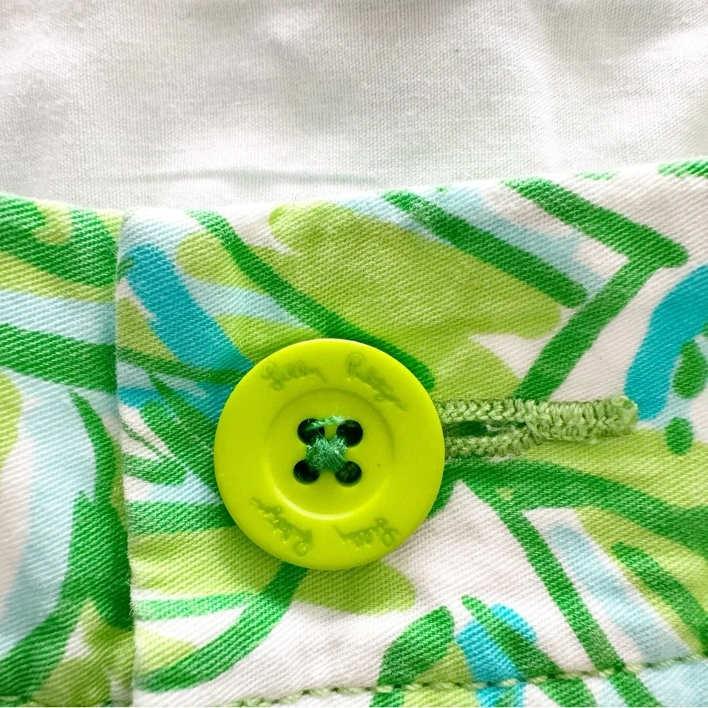 Lilly Pulitzer “The Walsh Short” Green and Blue Floral Shorts - Size 8